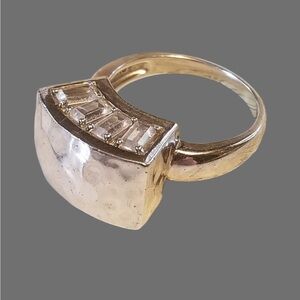 Silpada Stunning & EXTREMELY
RARE Vintage Sterling Silver
CZ Tiara Ring